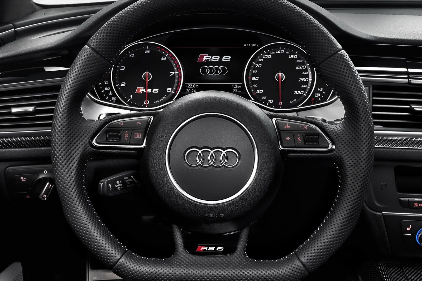 http://4.bp.blogspot.com/-7lJQZgJWH-k/UMhAsGPrVcI/AAAAAAAAJp4/6_p7GBZQRIY/s1600/all-new-audi-rs6-gets-twin-turbo-v8-with-552-hp-photo-gallery_11.jpg