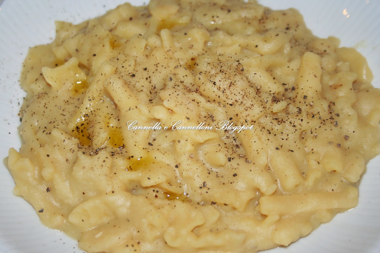 Ricette di cucina Cannella e Cannelloni Pasta cò Màccu (Macco di fave)