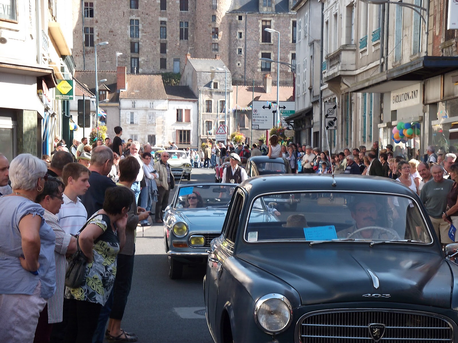 Embouteillage des années 5060 sur la N7 L’Evénement de la Route