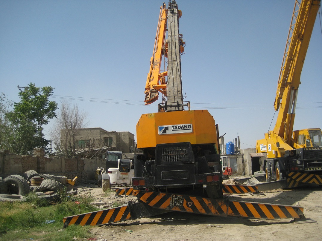 RAFIQ BROTHERS : Tadano 25 Ton Rough Terrian Crane for Sale/Lease at