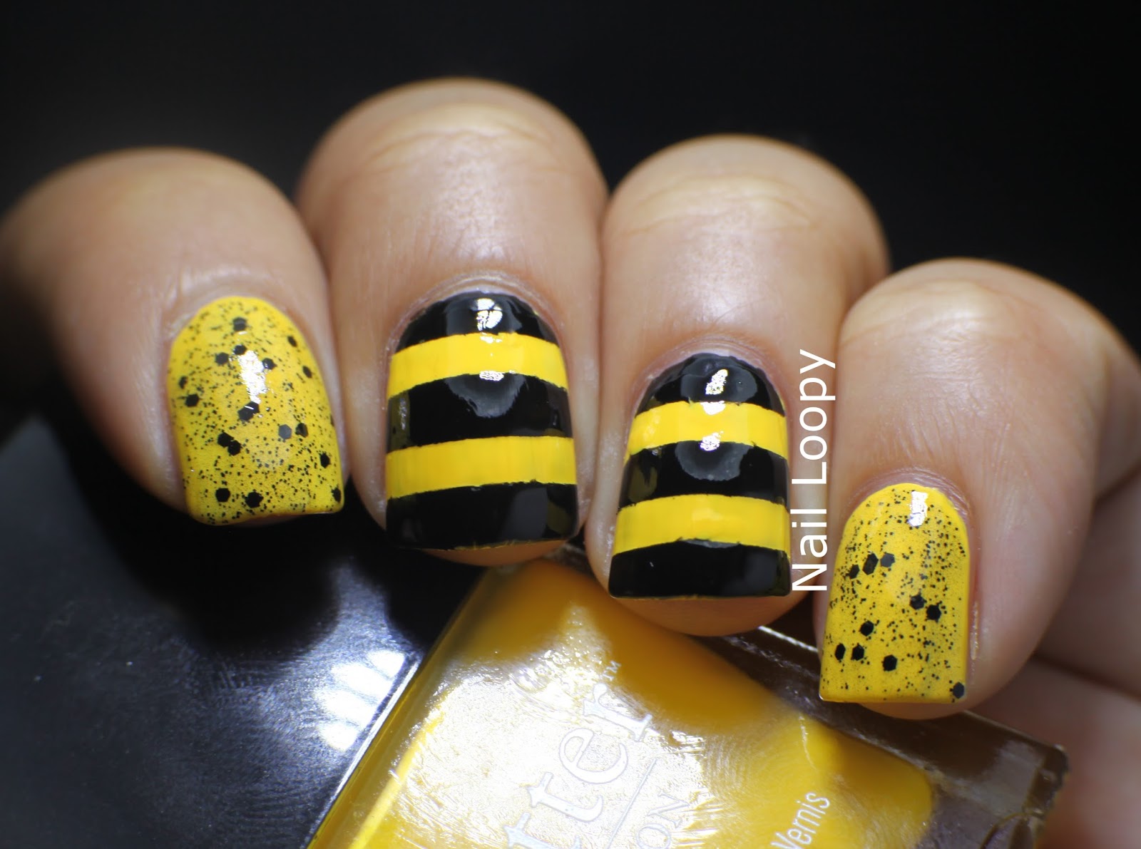 nail loopy BEE NAILS