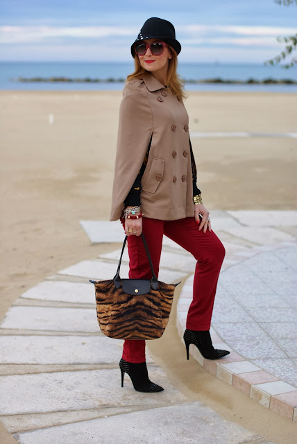 Camel cape coat, Persunmall cape, Longchamp tigre, Fashion and Cookies, fashion blogger