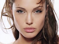 Winged eyeliner Angelina Jolie