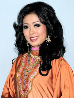 Profil dan Biodata Lengkap Soimah | Profil Artis Terbaru