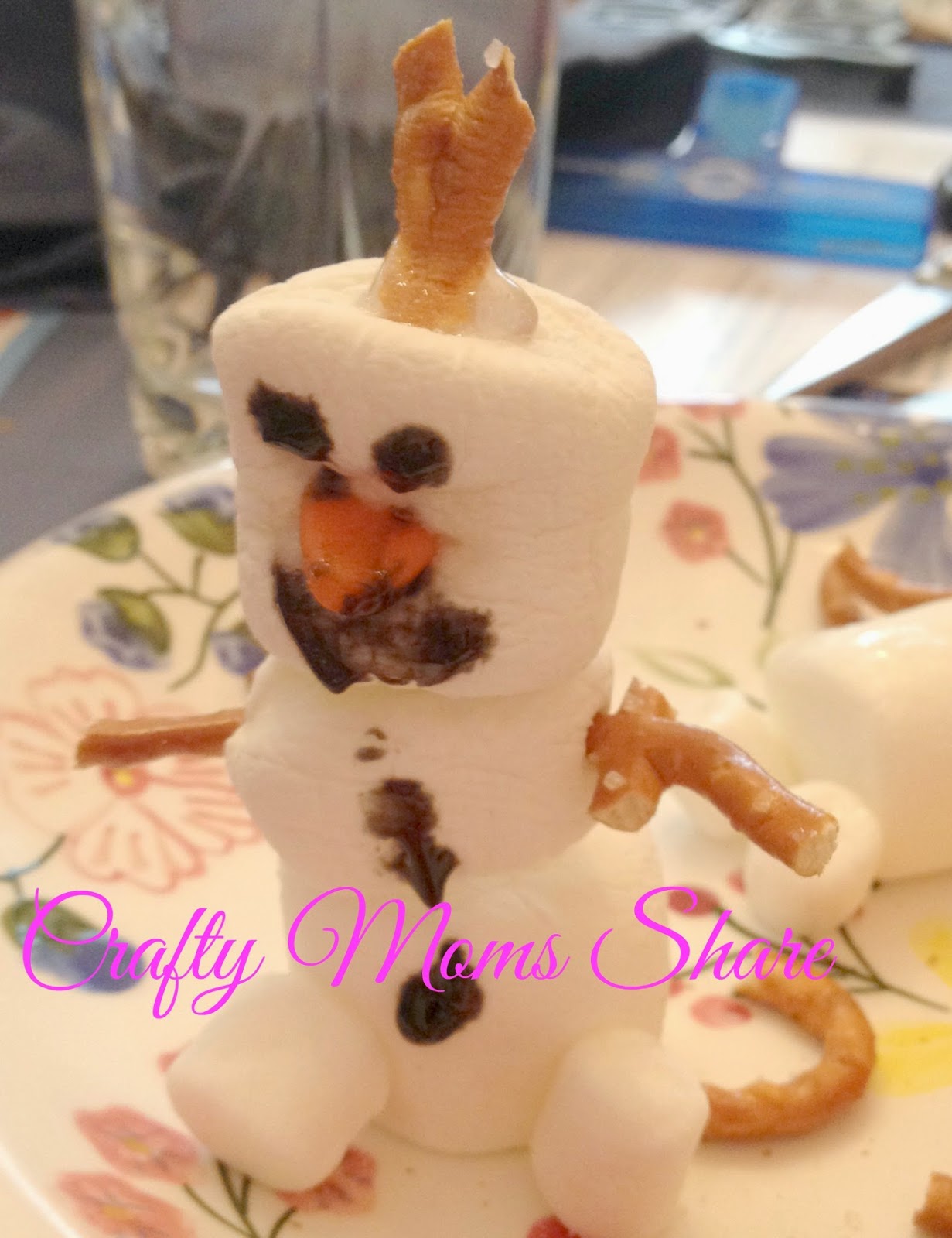 Crafty Moms Share Disney's Frozen Marshmallow Olaf and Party