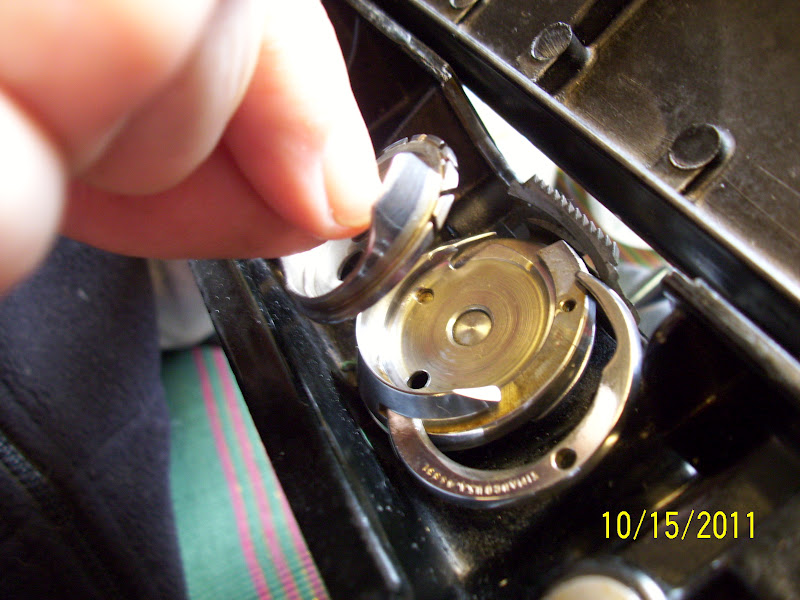 My Sewing Machine Obsession Singer 221 How to remove the bobbin case base
