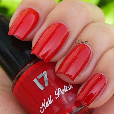 17 Nail Polishes Mini Gallery, Risky Red