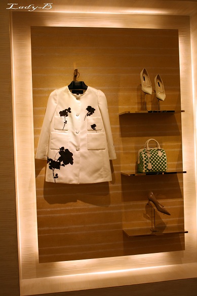 Louis Vuitton Opens Newest Store in Kuwait at Prestige, The Avenues -  Khaleejesque