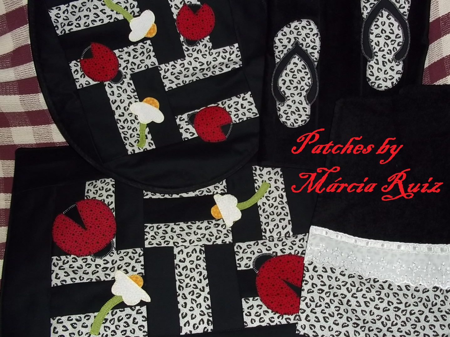 Tapete Patchwork Simples : Patches by M?rcia Ruiz: jogos de banheiro em patchwork Tapete Patchwork Simples : Patches by M?rcia Ruiz: jogos de banheiro em patchwork