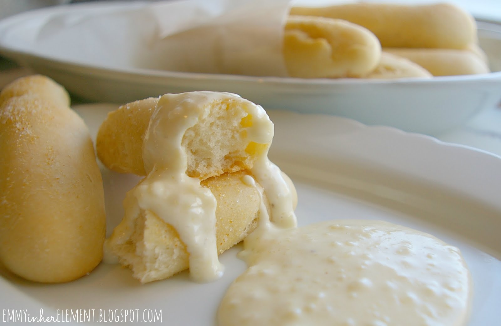 Olive Garden Breadsticks and Creamy Alfredo Sauce Copycat