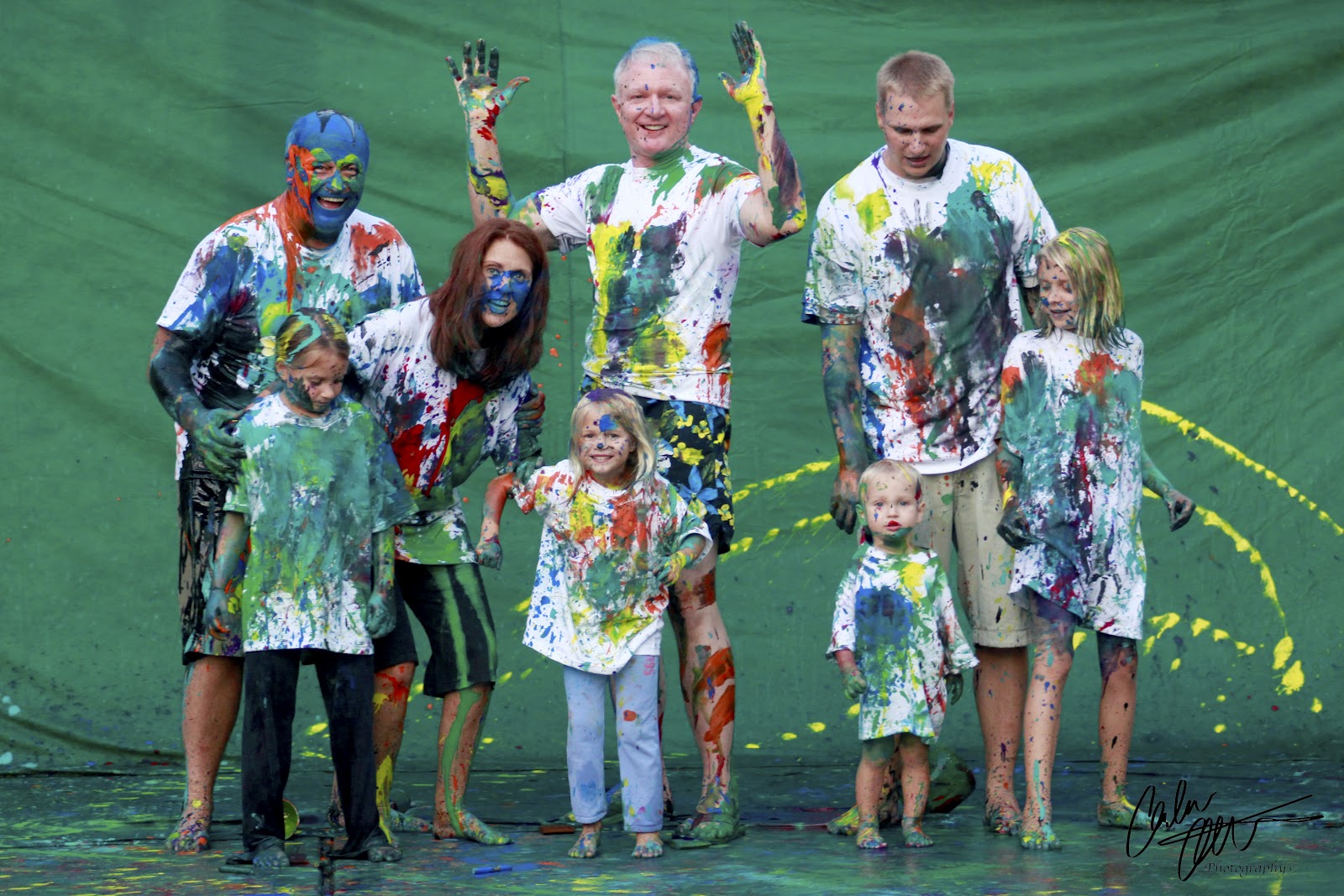 Andrew Anthon Photography Family Paint Fight