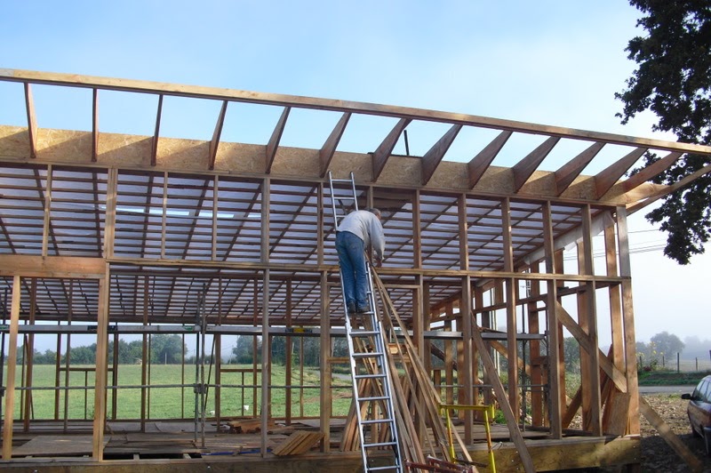 Notre Maison "La Catiche" Isolation du toit copeaux de bois.