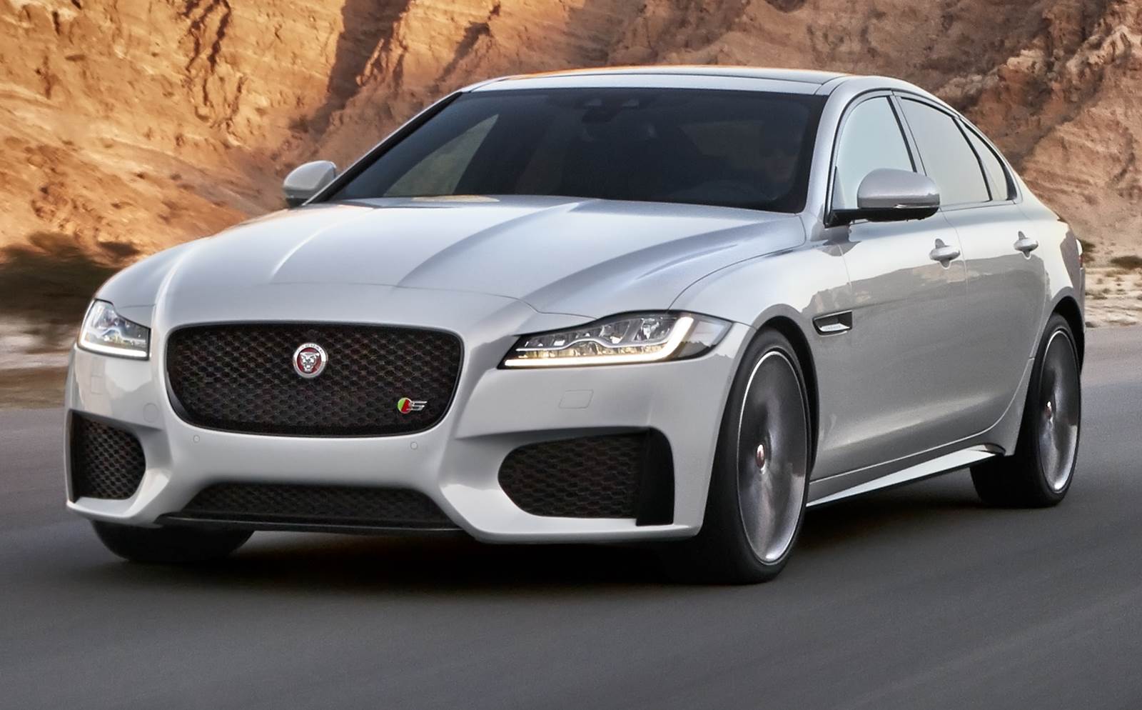 Novo Jaguar XF 2016: fotos, vídeo e especificações | CAR.BLOG.BR