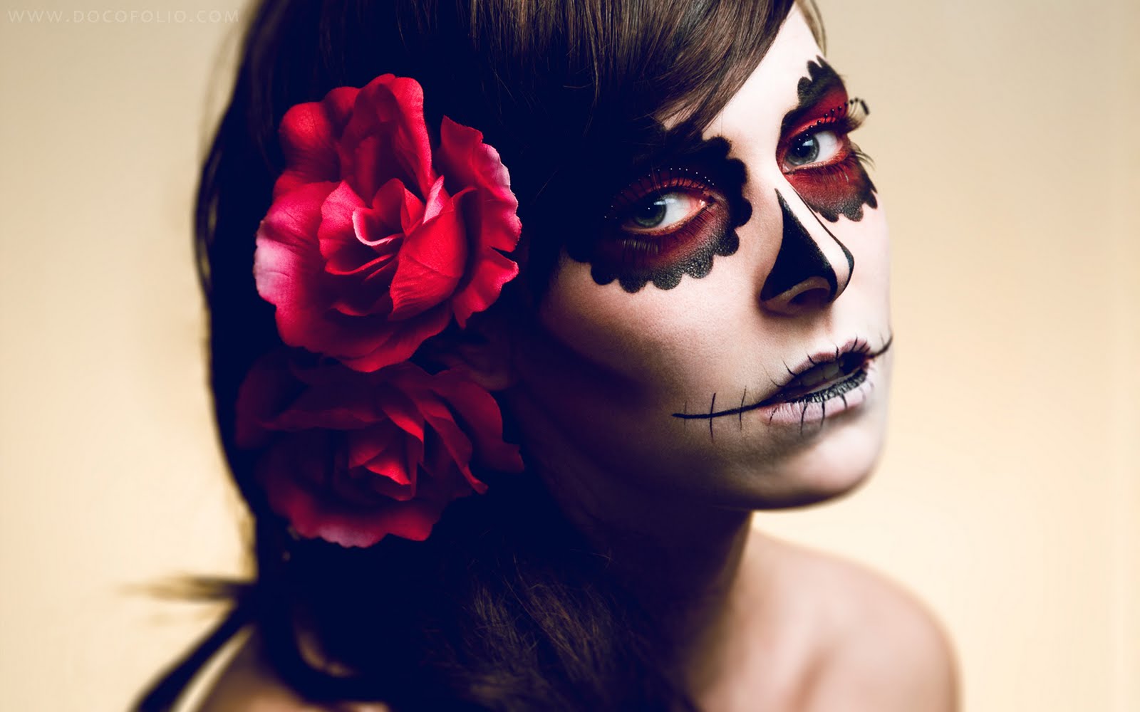 http://4.bp.blogspot.com/-7rru3cJDByE/ThBIa9FiNoI/AAAAAAAAA8I/yCp5uJh10T0/s1600/HAskullfacepaint-199947.jpeg