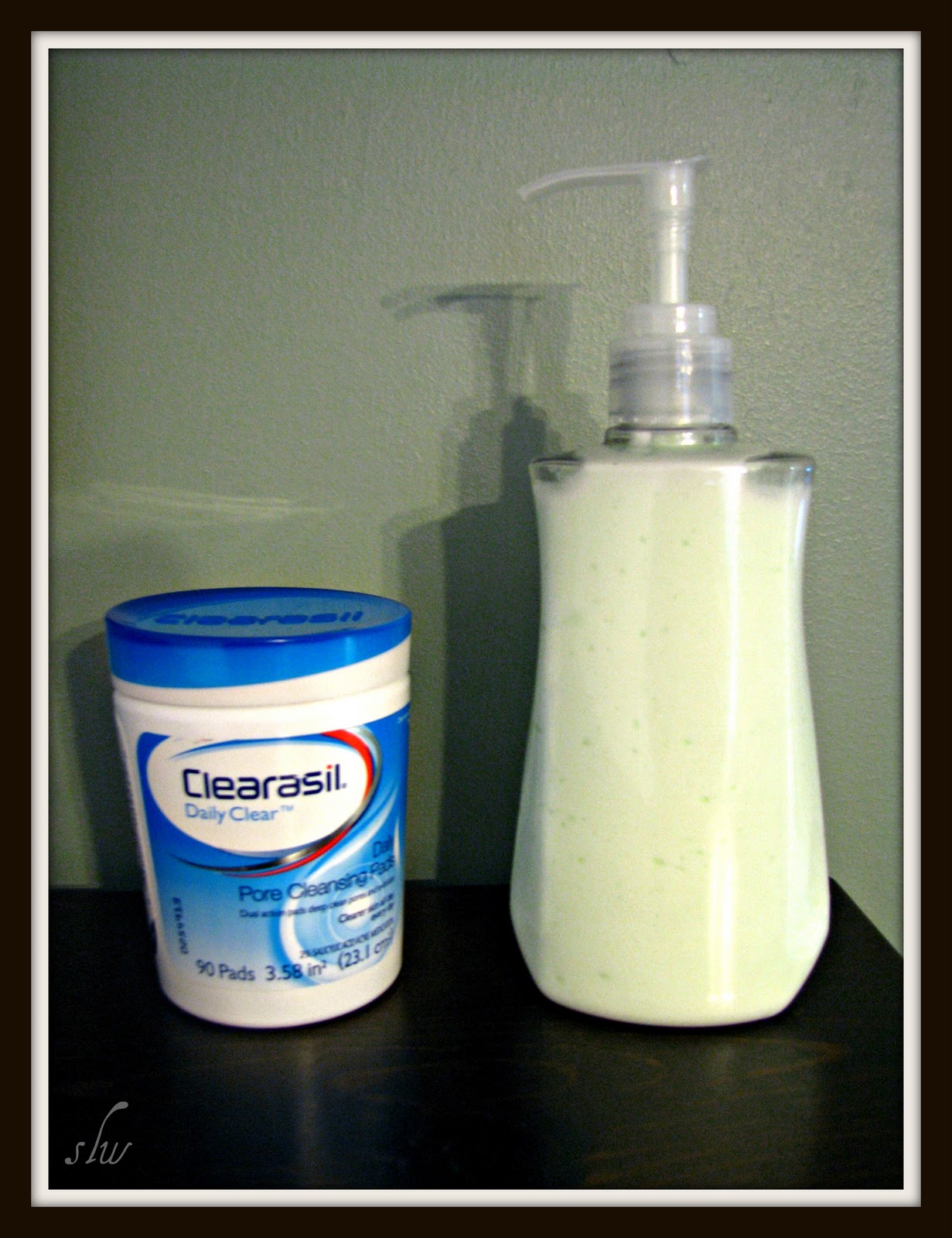 Foot moisturizing lotion kemo kamal al business africa RandomThoughtsfromTN: Homemade Foot (Or Extra-Dry Skin) Cream