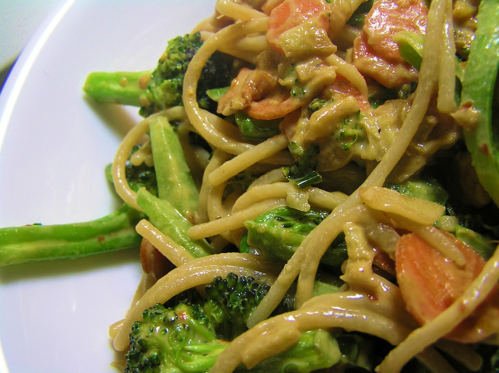 The Melting Pot Brown Rice Noodles with Broccoli and Tahini Sauce