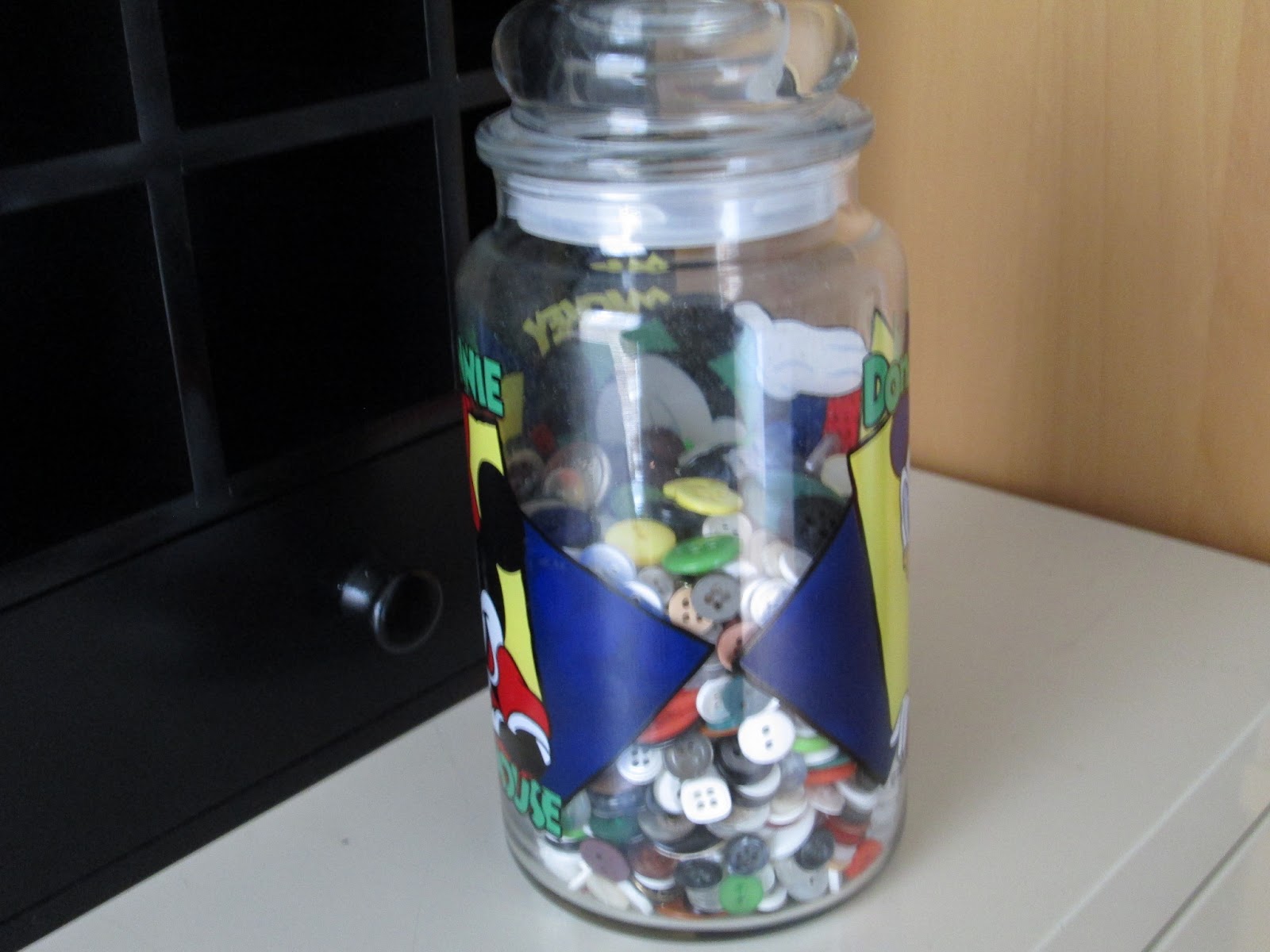 UggaBear Cottage BUTTONS, BUTTONS...WHO'S GOT THE BUTTONS?