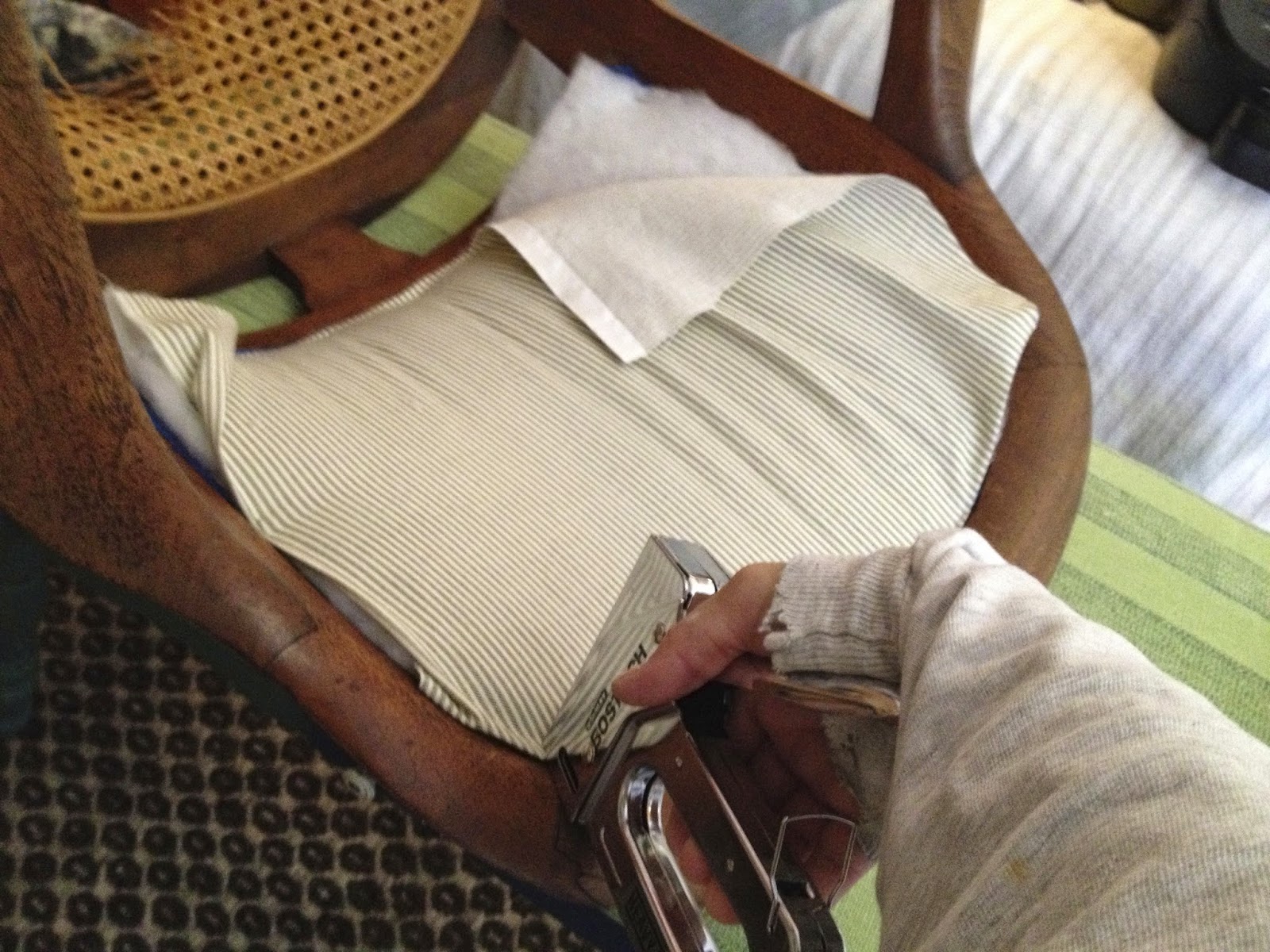 SheShe, The Home Magician How to fix a chair with a broken cane seat