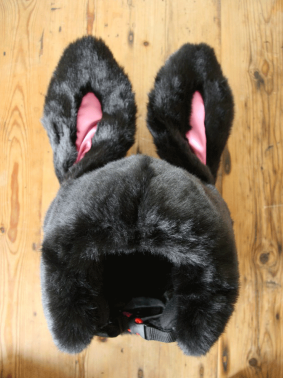 Great gift for ski loving young girls – comes with rabbit ears!