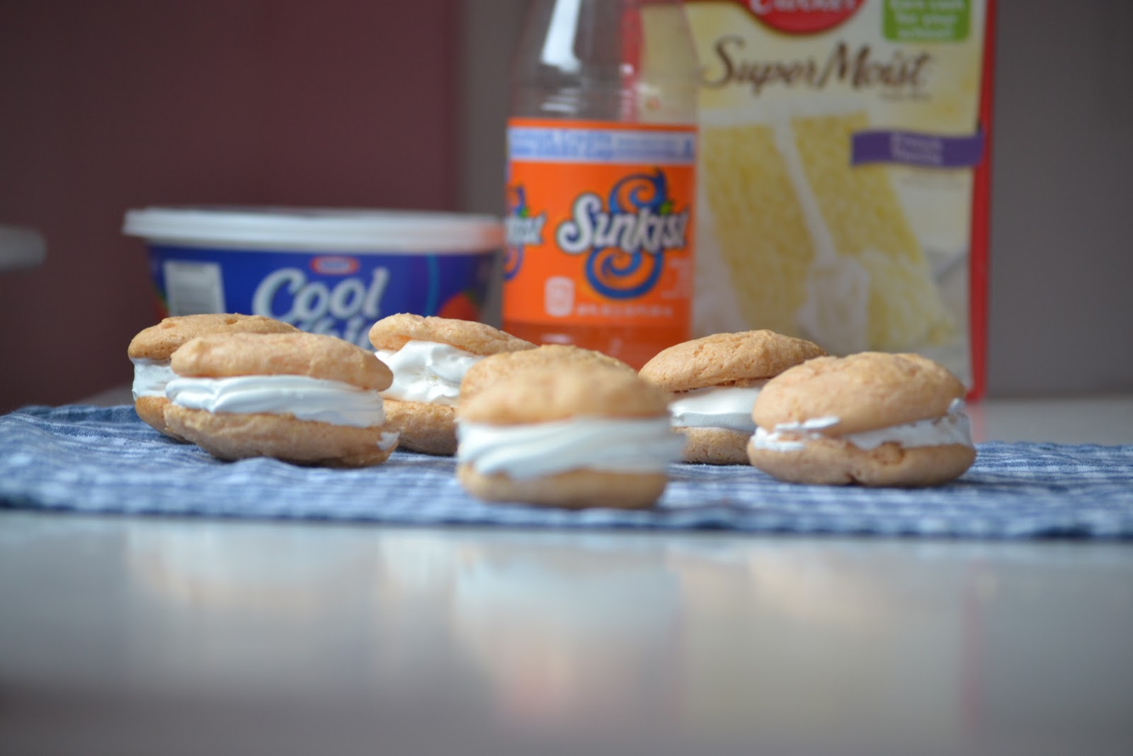 Bakeaholic Mama Orange Creamsicle Whoopie Pies... 3 Ingredients