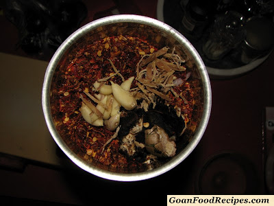 put the prawn balchao ingredients into the blender