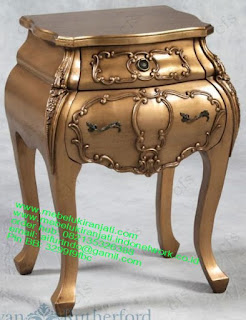 Mebel jepara mebel jati jepara mebel jati ukiran jepara nakas jati ukir klasik cat duco classic furniture jati jepara code NKSJ 136 NAKAS JATI KLASIK RACOCO Mebel jepara mebel jati jepara mebel jati ukiran jepara nakas jati ukir klasik cat duco classic furniture jati jepara code NKSJ 136 NAKAS JATI KLASIK RACOCO