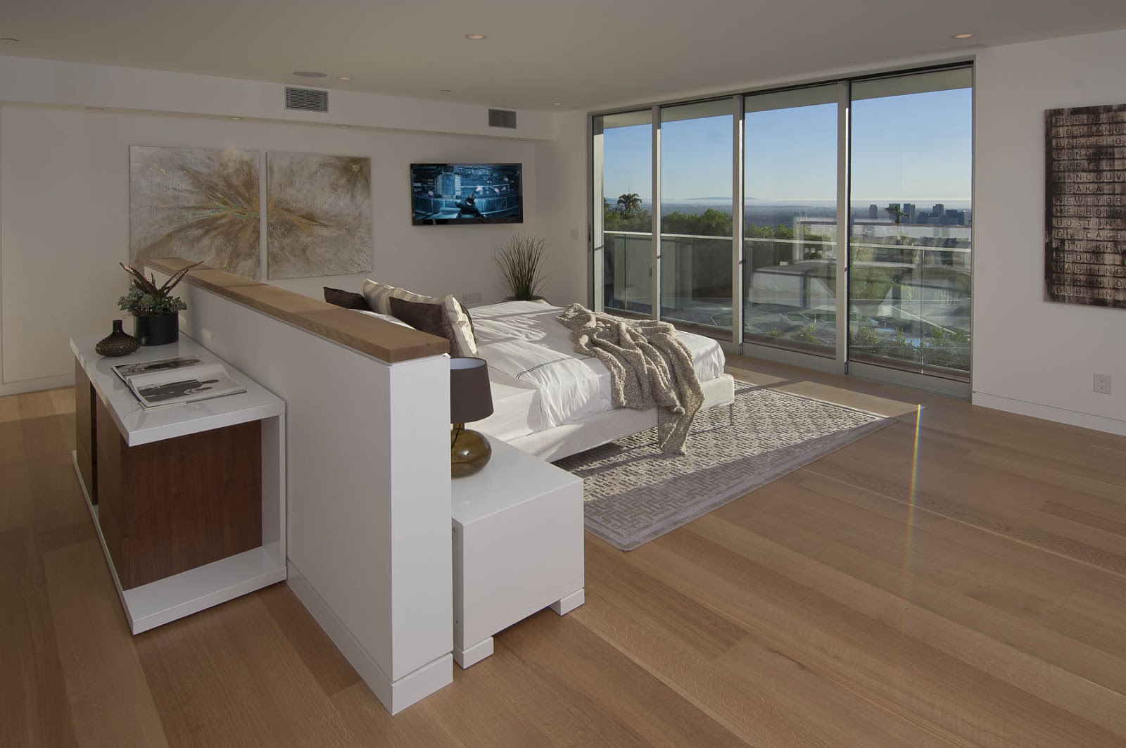World of Architecture: Impressive Modern Home In Hollywood Hills World of Architecture: Impressive Modern Home In Hollywood Hills