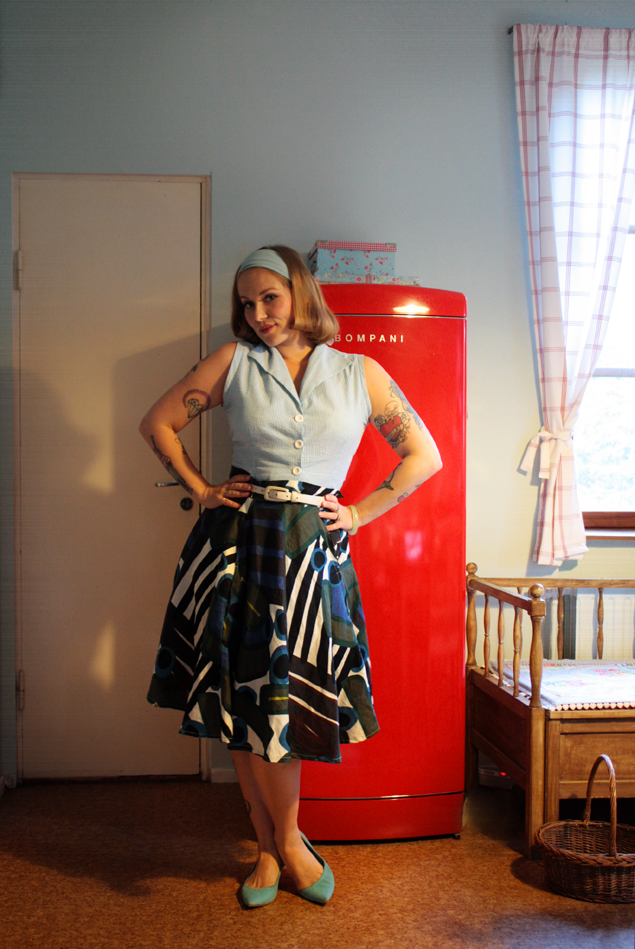 The Freelancer's Fashionblog HOUSEWIFE POSING