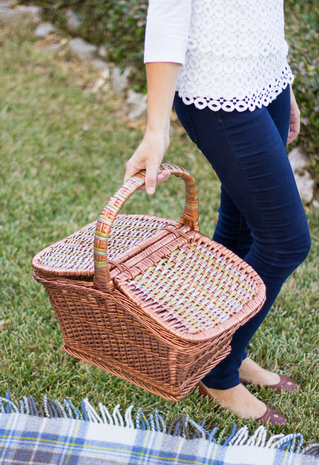 Give a plain wicker picnic basket a mixed metallic makeover! Give a plain wicker picnic basket a mixed metallic makeover!