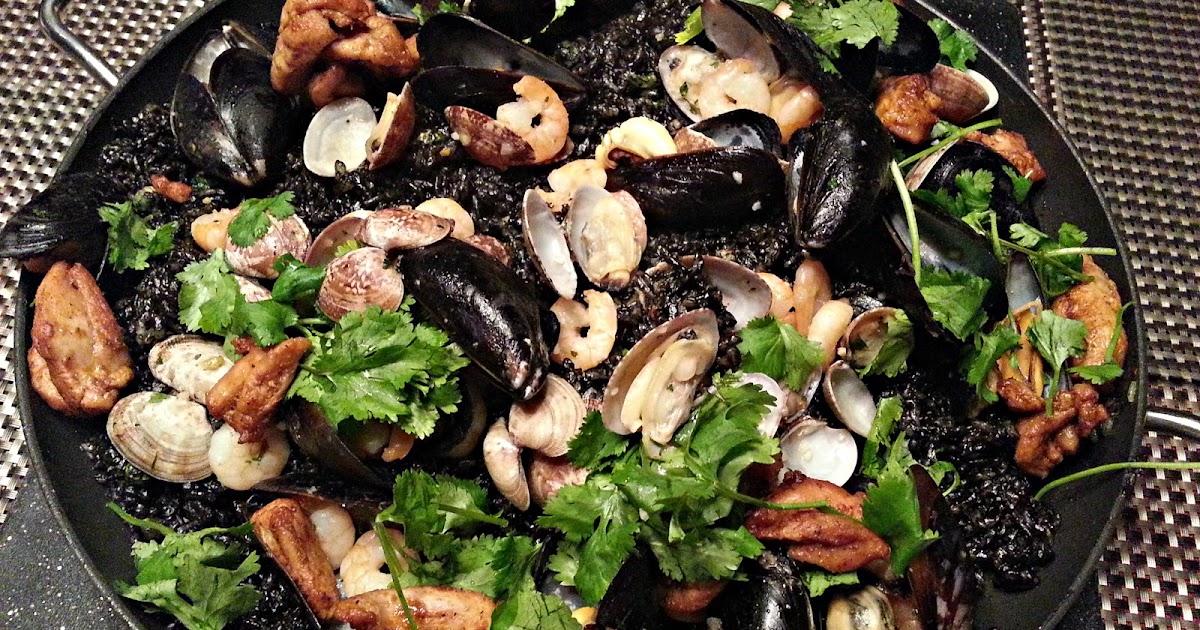 Black Paella