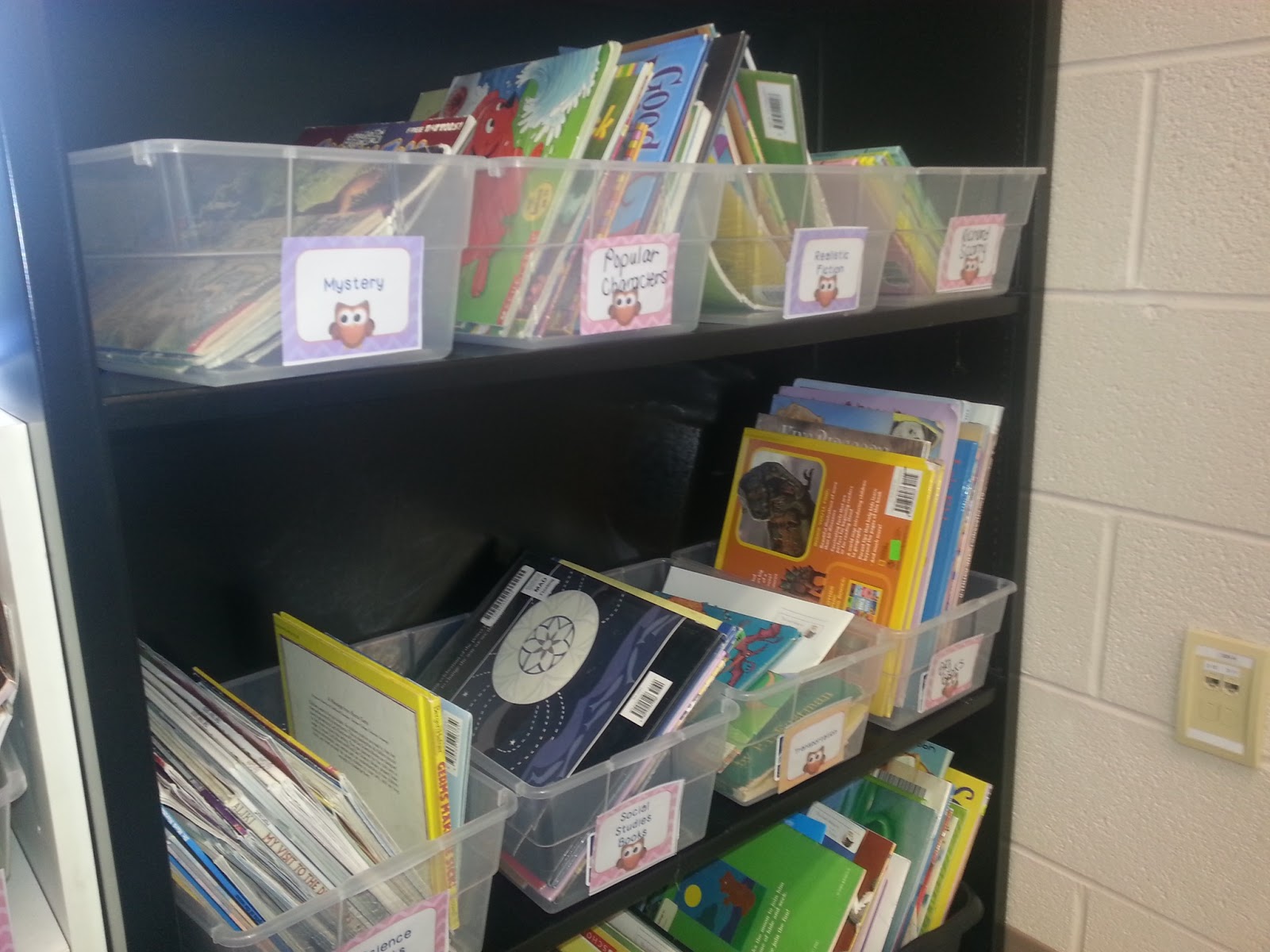 Organizing Book Bins in Your Classroom Library Second Grade Nest
