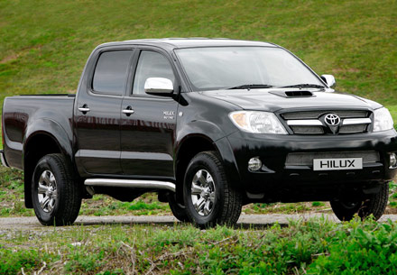 Hilux bison wald bigwheels itching ranger auto carz zone: 2012 Toyota Hilux wallpapers