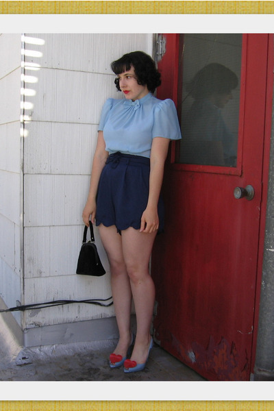 blue-vintage-from-wasteland-blouse-blue-thrifted-and-hemmed-by-myself-shorts-_400.jpg