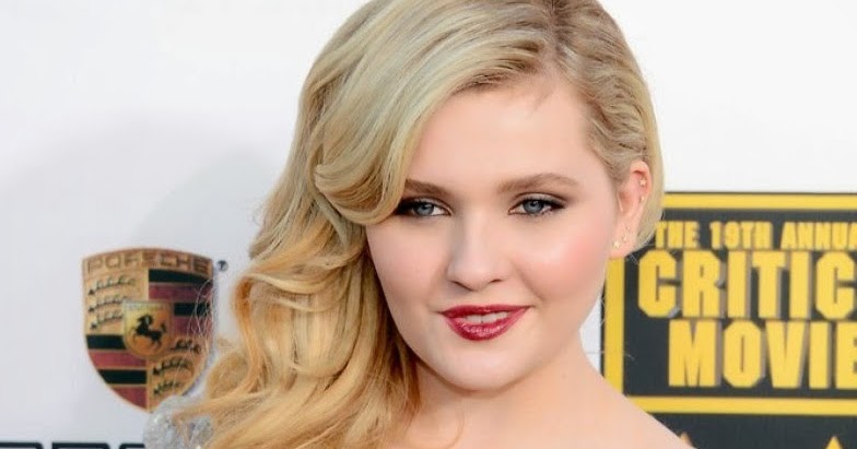 Celebrity Measurements: Abigail Breslin Age, Height, Weight