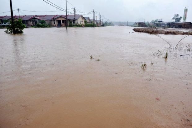 Pahit Manis  1st Love Banjir Di Terengganu Mangsa Mula Dipindahkan Di
