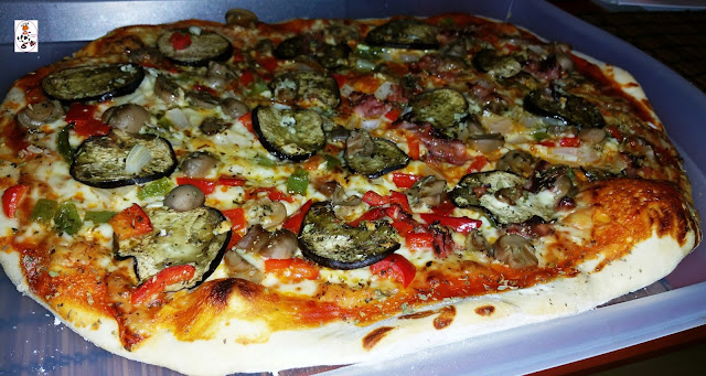 Pizza Con Berenjenas
