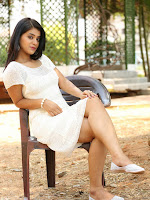 Yamini Bhaskar New Glam pix-cover-photo
