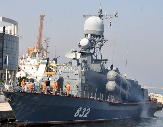 The P-32 is the export variant of the Project 12411 (Tarantul III) class and the only Project 12421 vessel built to date Tarantul class missile corvette R-32 (Project 12421 Molniya)