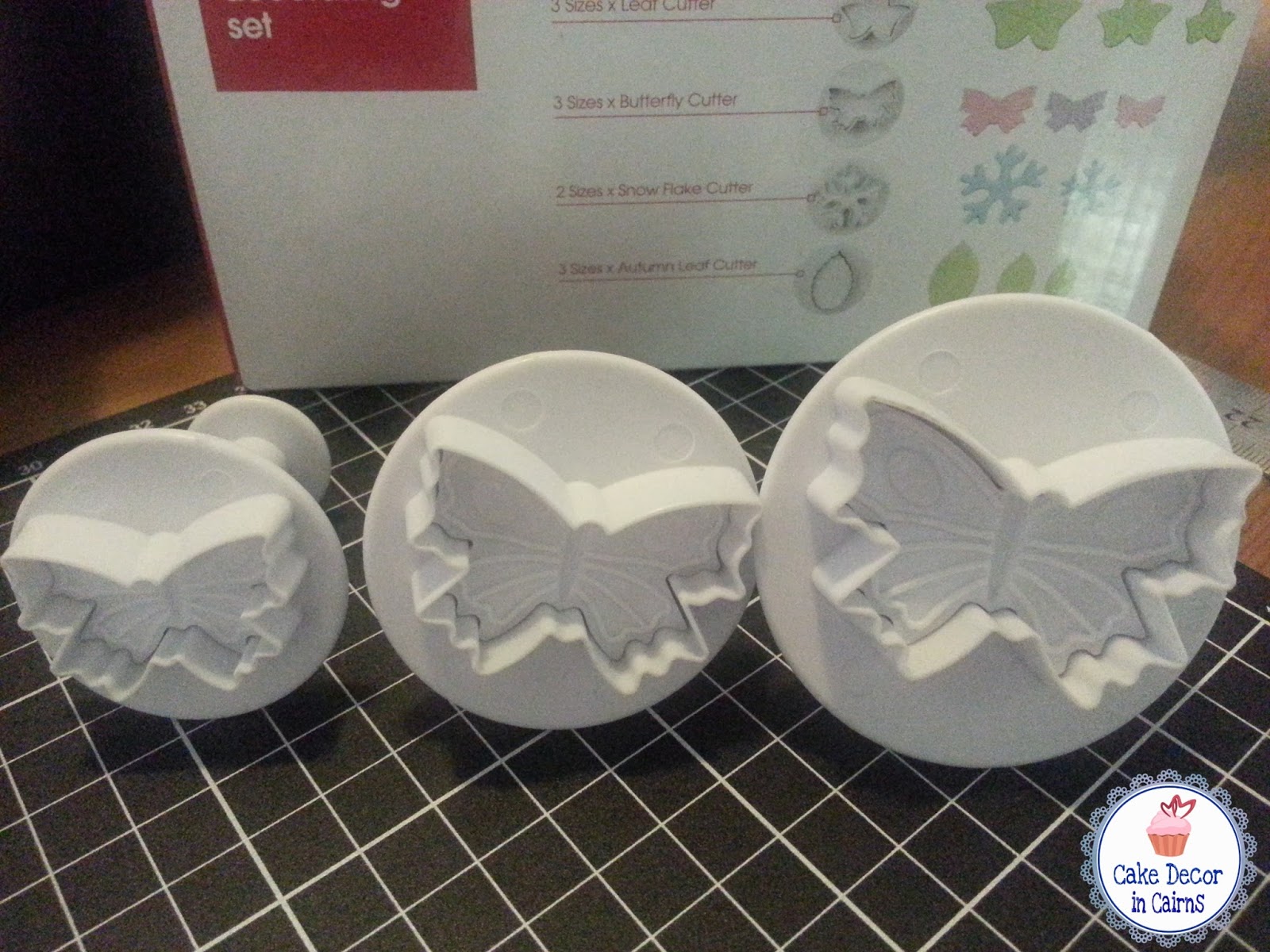 Cake Decor in Cairns Back to Basics Series Part 1 Using Butterfly