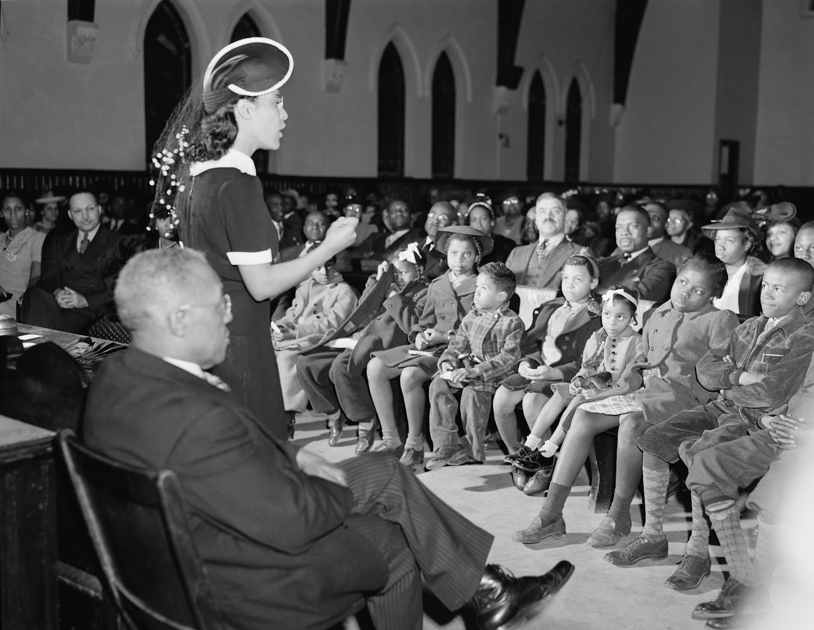 John+Collier+-+Jewel+Mazique%252C+worker+at+the+Library+of+Congress%252C+speaking+in+church+on+Negro+participation+in+the+war+effort%252C+1942.jpg