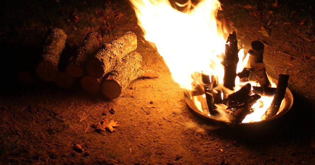 ART IS BEAUTY: DIY Halloween Camping