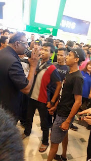 Kes Gaduh Di Plaza Lowyat ( VIDEO & GAMBAR ) melayu ditipu di lowyat