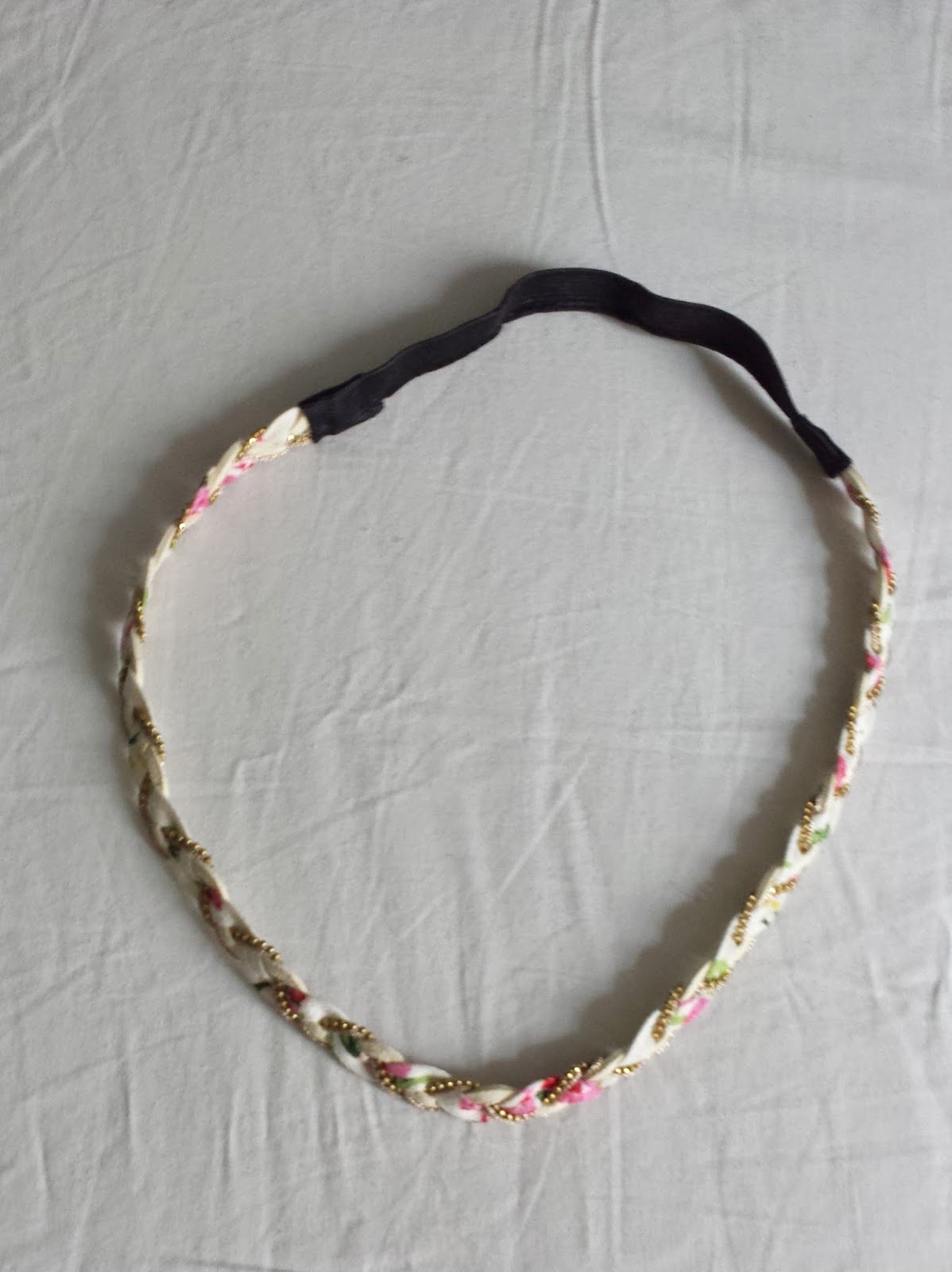 Clothes & Dreams: Self-rewarding during exams (shoplog): Claire's white and pink headband