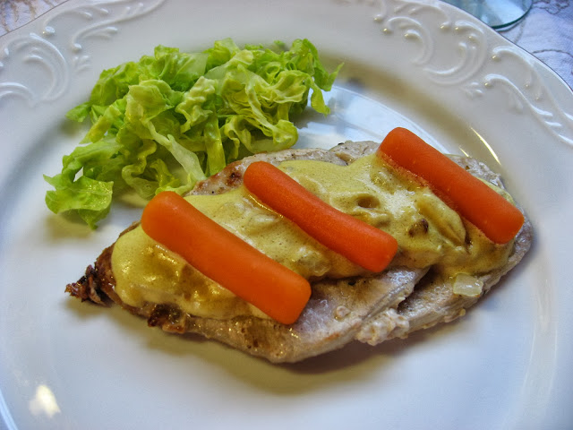 Lomo A La Mostaza Con Zanahorias
