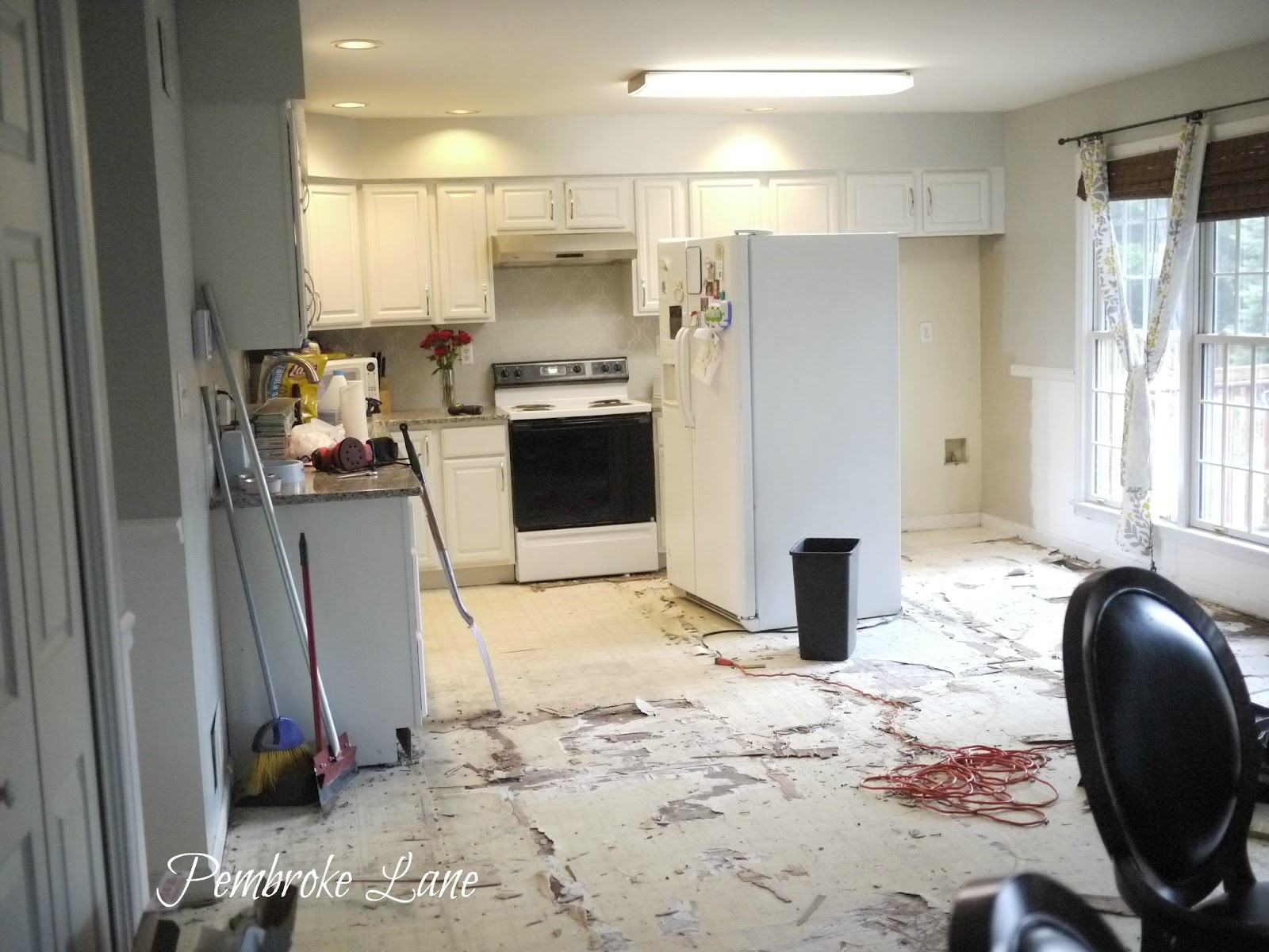 Pembroke Lane: Finally the Kitchen Floor!!!! A Vinyl Plank Floor Pembroke Lane: Finally the Kitchen Floor!!!! A Vinyl Plank Floor
