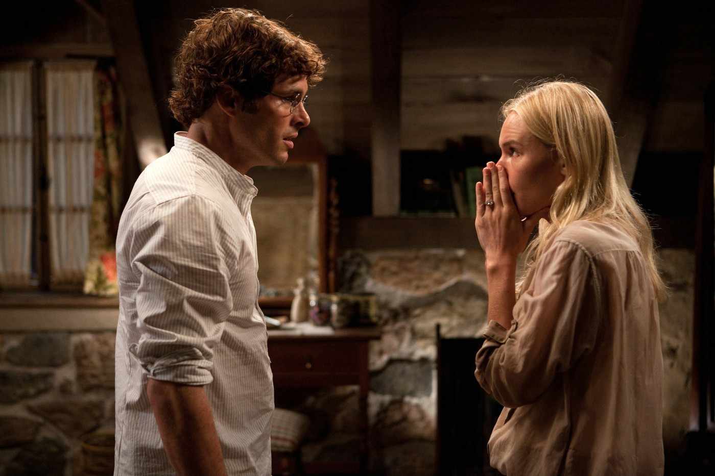 http://4.bp.blogspot.com/-8FParqgMXzg/TpMzWHpeA0I/AAAAAAAAEOk/_m0-bWJvSd0/s1600/straw-dogs+movie.jpg