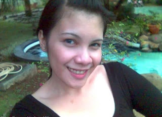 Mama Sonya di website cerita porno montok wanita nakal nyepong kontol
