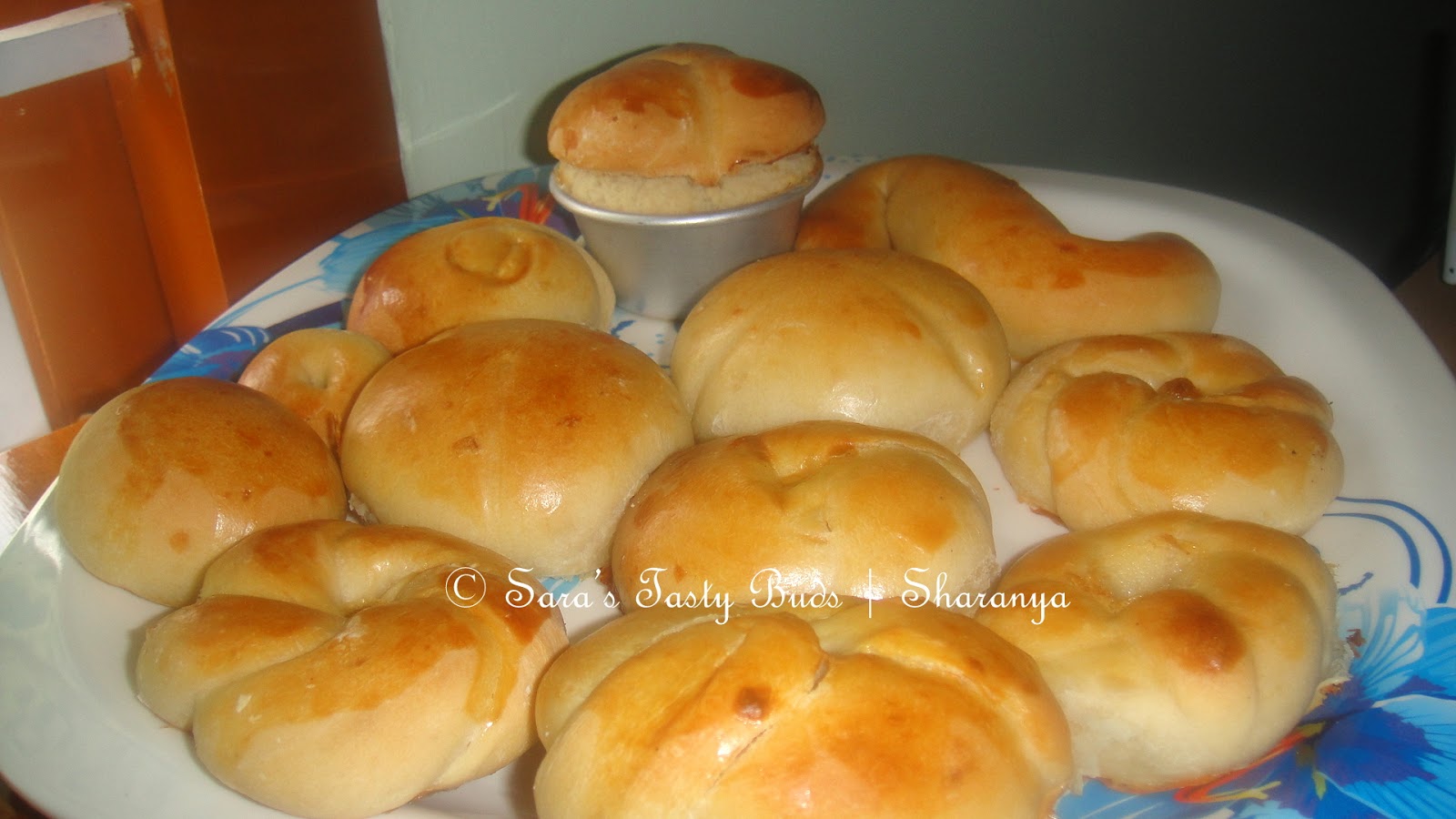 SARA'S TASTY BUDS Eggless Dinner Rolls Baking Eggless