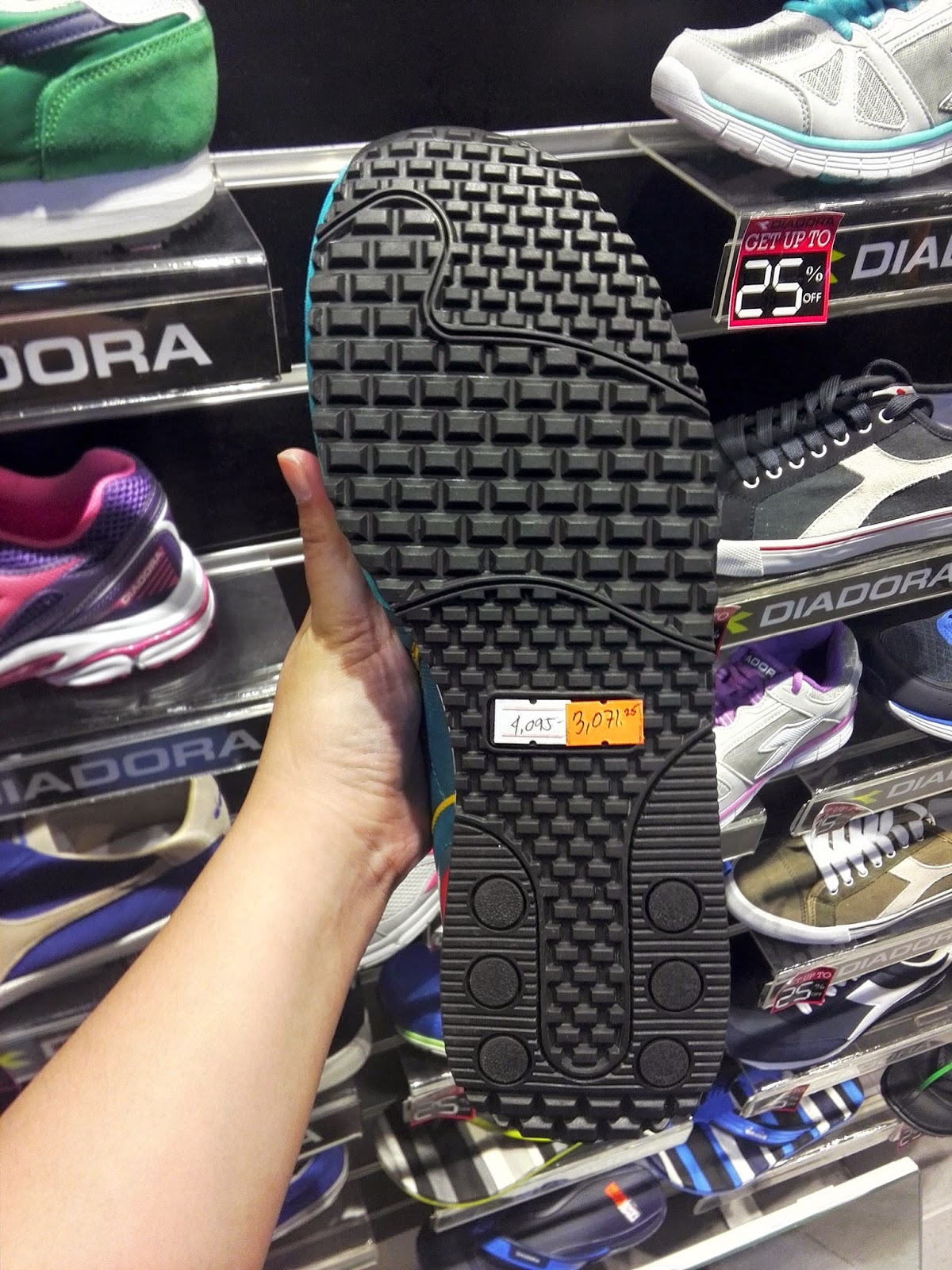 diadora titan 2017