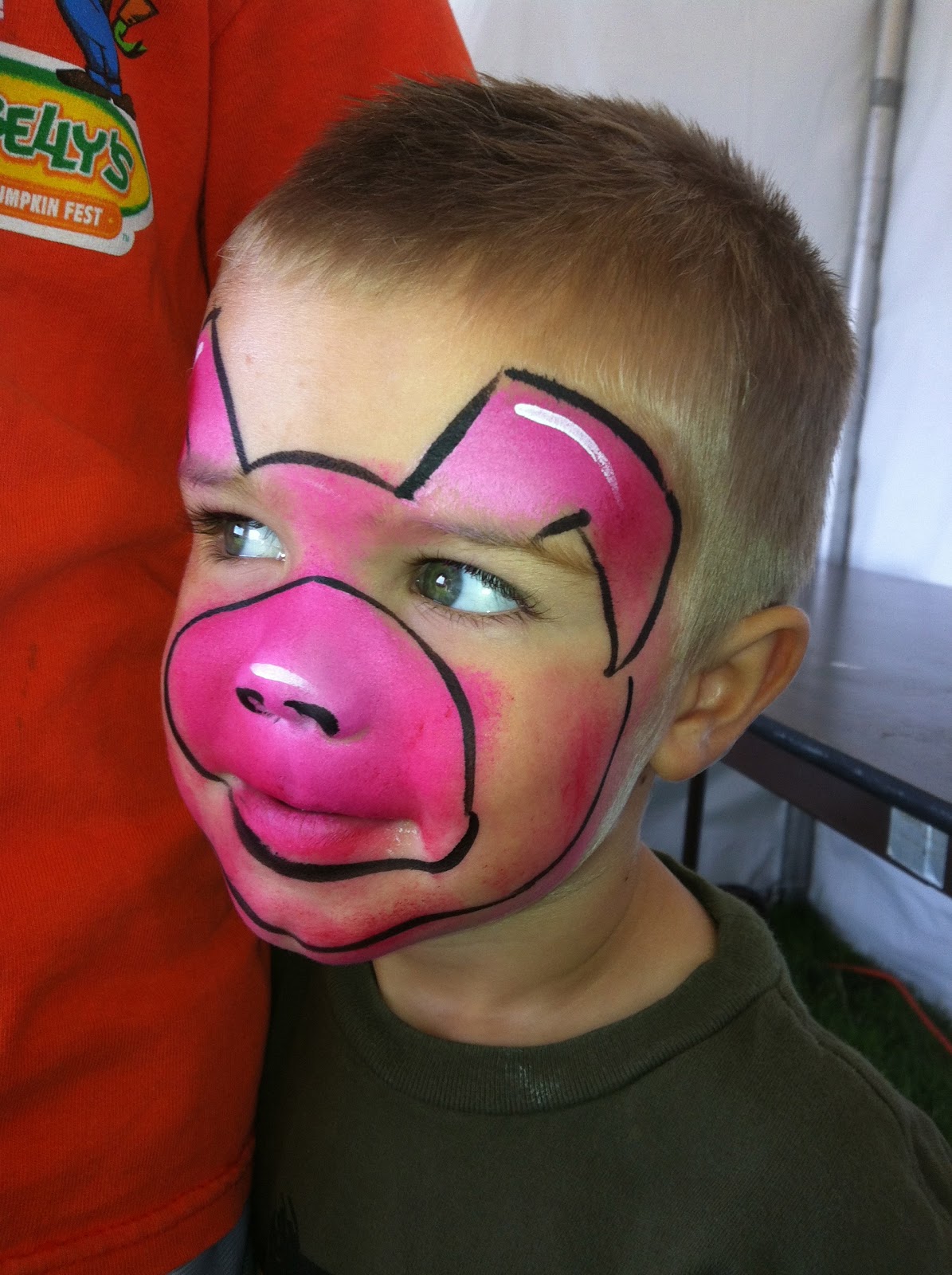 Face+Painting+Pig Yellow Angry Bird Face Paint Face painting tweedy bird,